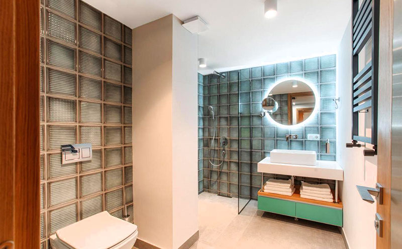 თბილისში, ახალი აპარტამენტი 2 სტუმარზე, საჩუქრად 30% დანაზოგი რესტორანში