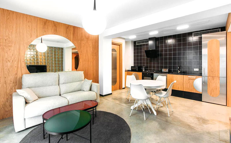 თბილისში, ახალი აპარტამენტი 2 სტუმარზე, საჩუქრად 30% დანაზოგი რესტორანში