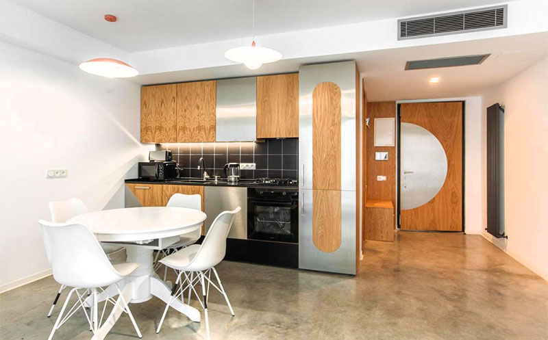 თბილისში, ახალი აპარტამენტი 2 სტუმარზე, საჩუქრად 30% დანაზოგი რესტორანში