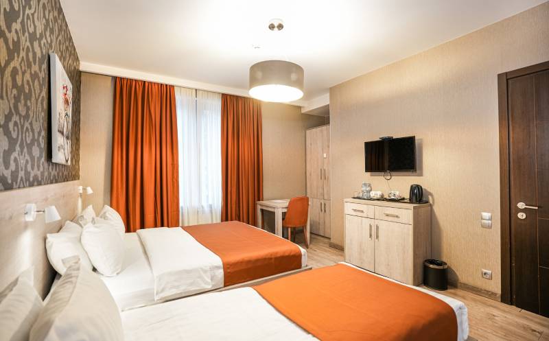 ბორჯომში, ნომრები 2, 3 და 4 სტუმარზე საუზმით