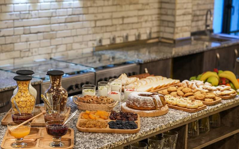 ბორჯომში, ნომრები 2, 3 და 4 სტუმარზე საუზმით