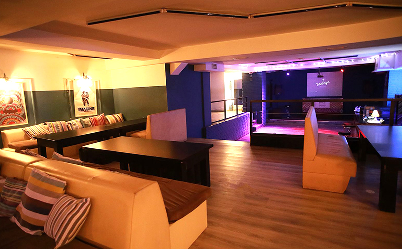 10 ან 15 სტუმარზე, კერძები, სასმელი, ბენდი, DJ და კარაოკე