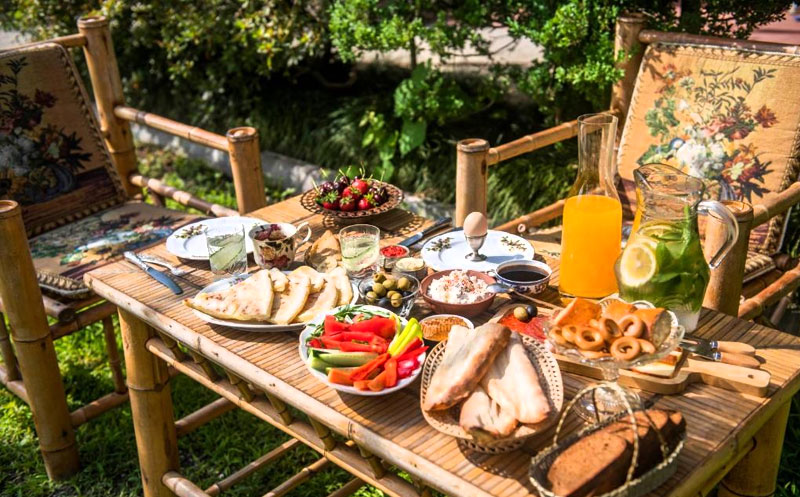 ნომრები 2 სტუმარზე საუზმით/საუზმის გარეშე ლაგოდეხში