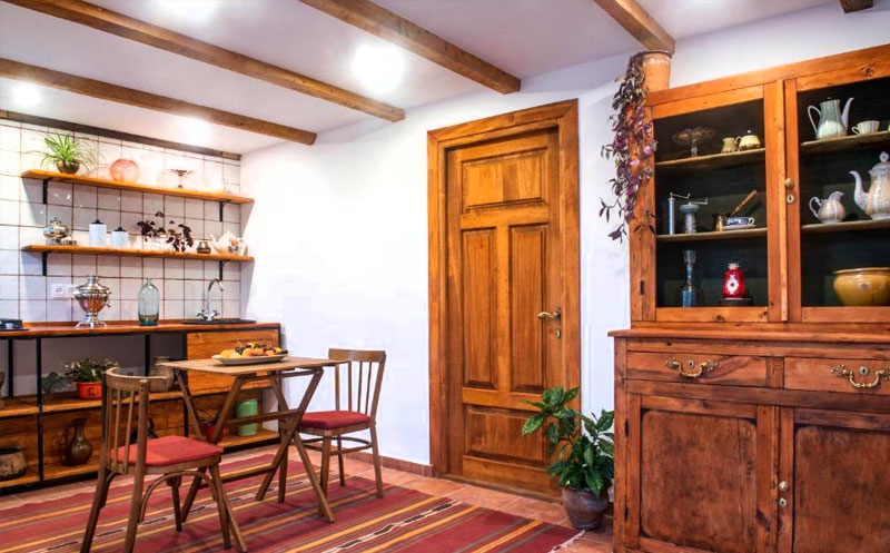 ნომრები 2 სტუმარზე საუზმით/საუზმის გარეშე ლაგოდეხში