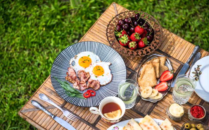 ნომრები 2 სტუმარზე საუზმით/საუზმის გარეშე ლაგოდეხში