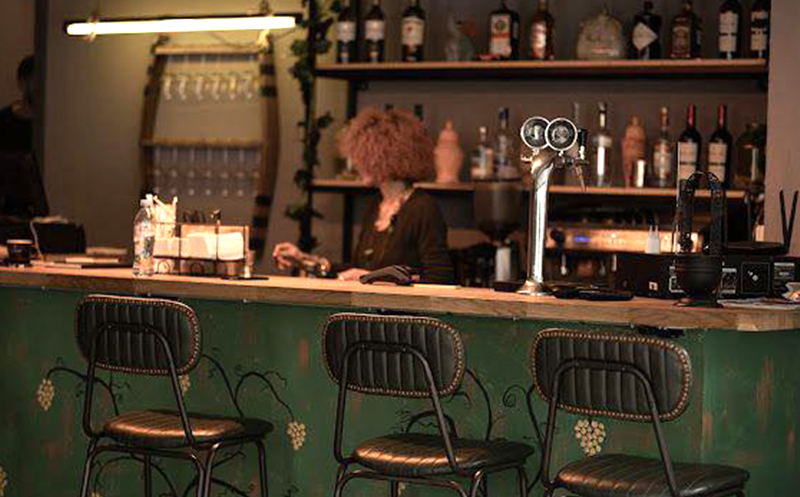 კერძების 10 სტუმარზე არყით ან არყის გარეშე