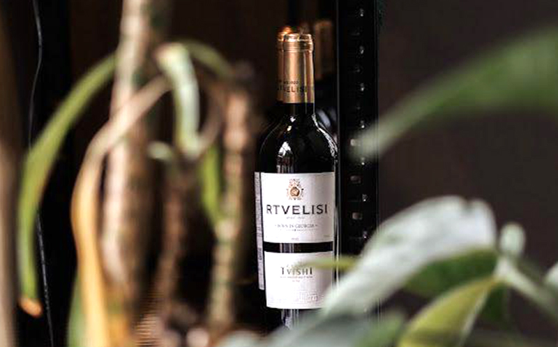 კერძების 10 სტუმარზე არყით ან არყის გარეშე