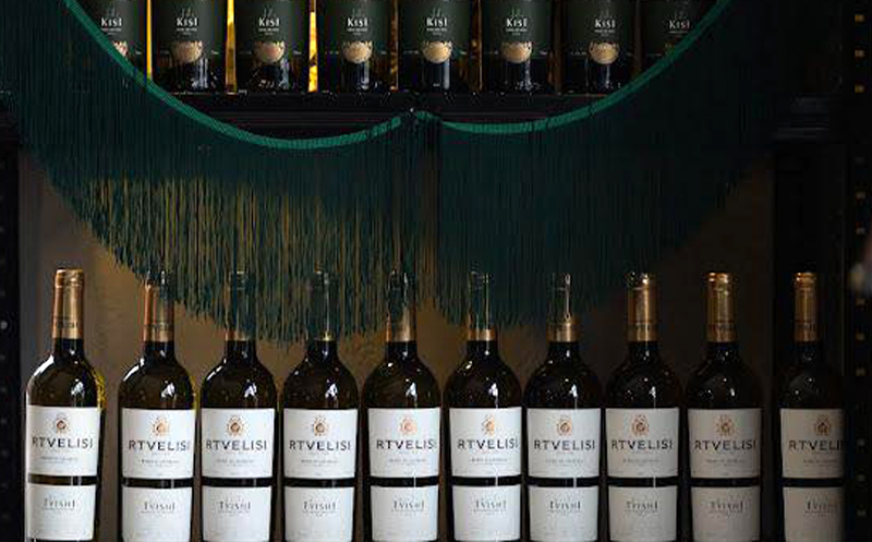 კერძების 10 სტუმარზე არყით ან არყის გარეშე