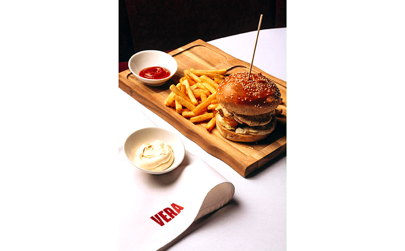 ვალენტინობისთვის, 2 სტუმარზე კერძები და კოქტეილი