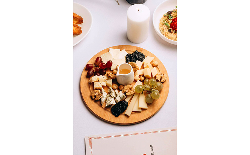 ვალენტინობისთვის, 2 სტუმარზე კერძები და კოქტეილი